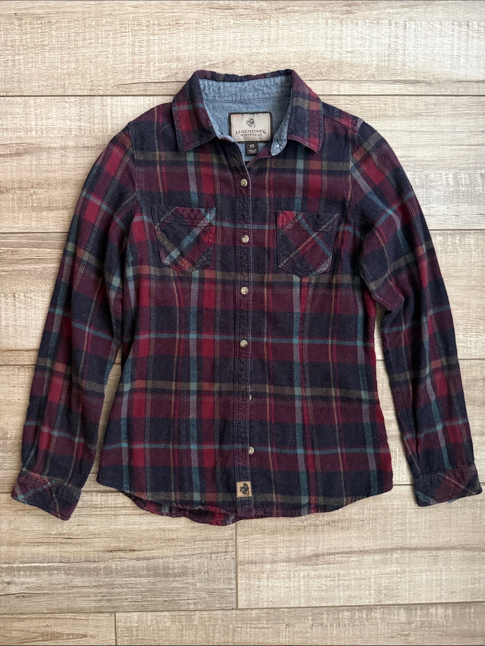 Legendary Whitetails Cottage Escape Flannel Shirt Women's XS Burgundy Navy Plaid